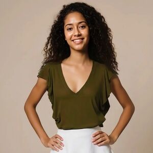 💜Cable & Gauge v-neck ruffles blouse